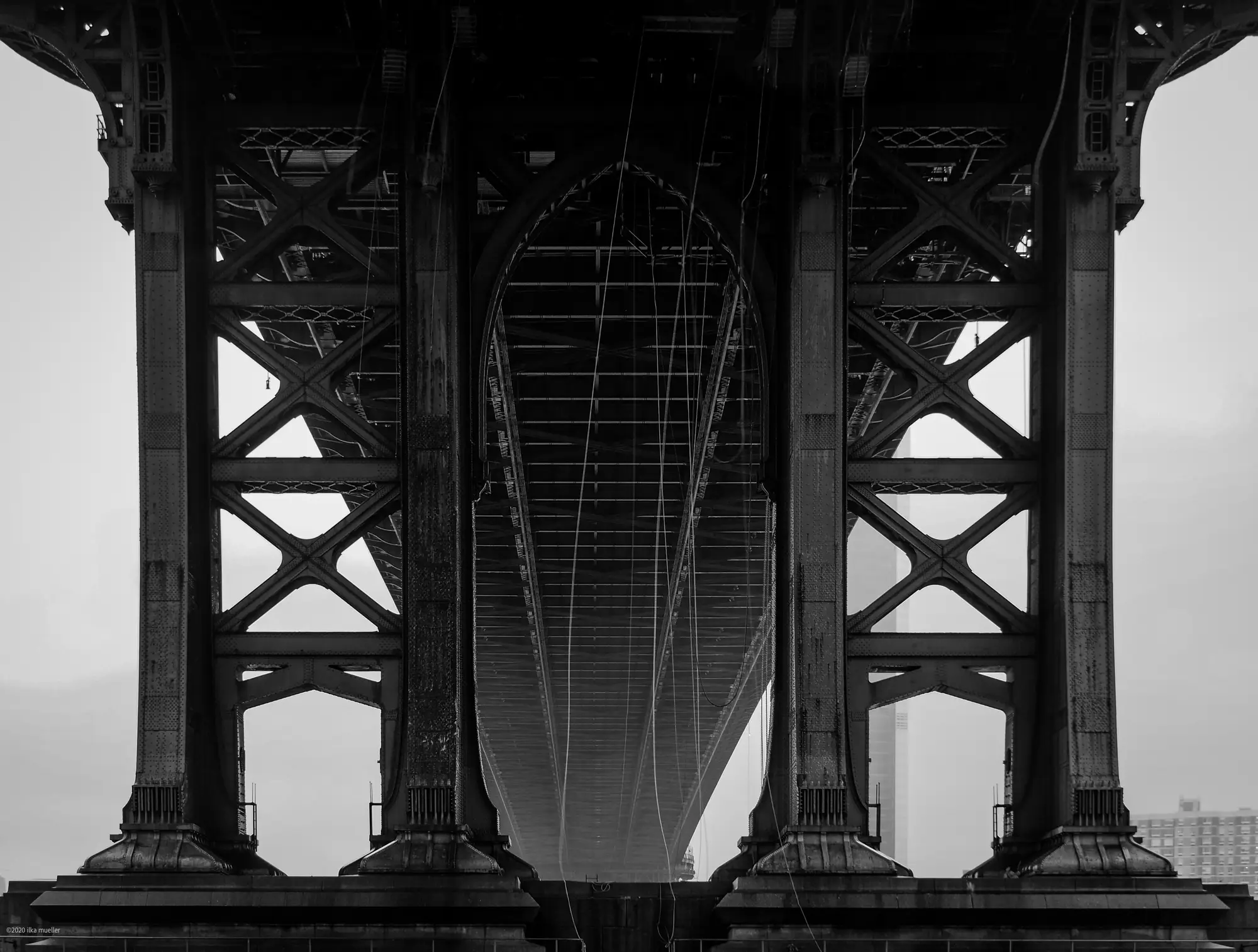 ilka mueller B W New York Bridge Pillar