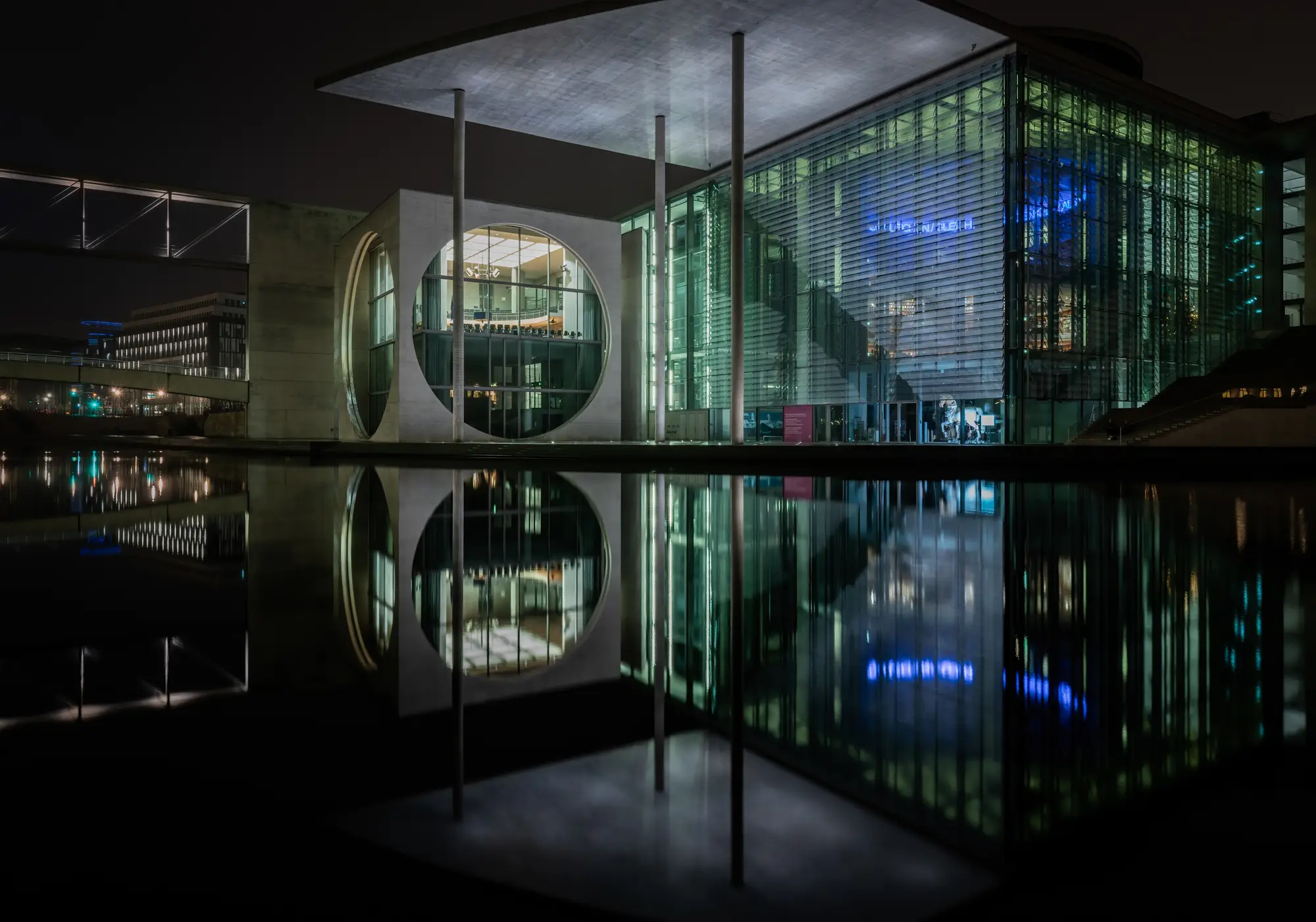 ilka mueller City Night Berlin Kanzleramt