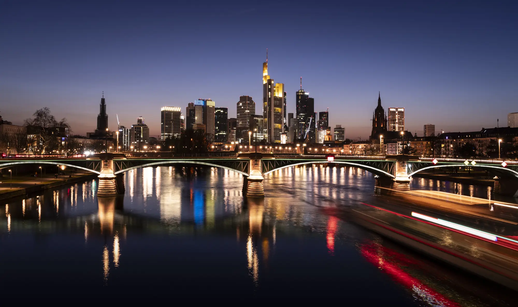 ilka mueller City Night Frankfurt Skyline River Boat