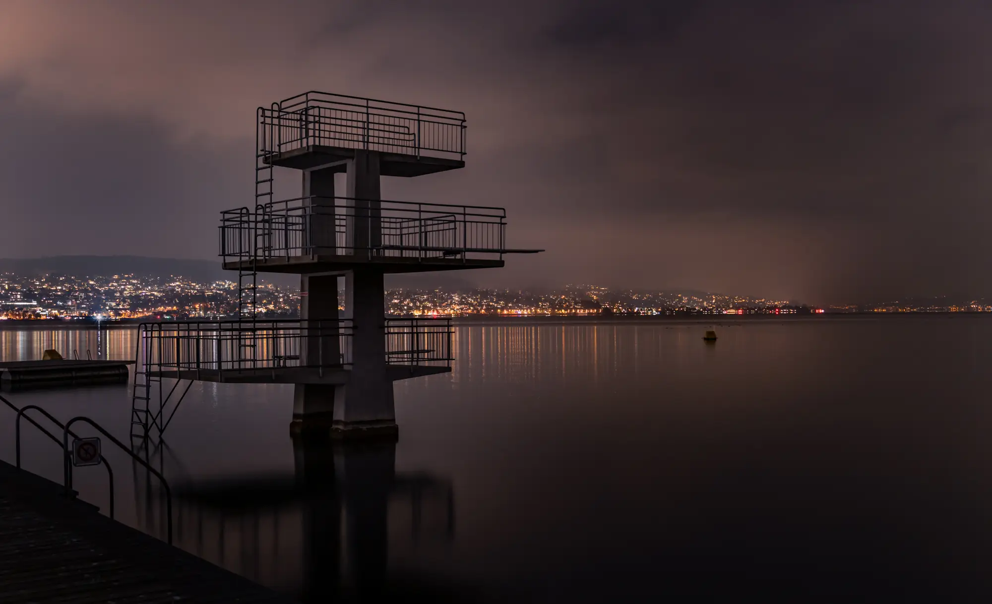 ilka mueller City Night Zurich Lake