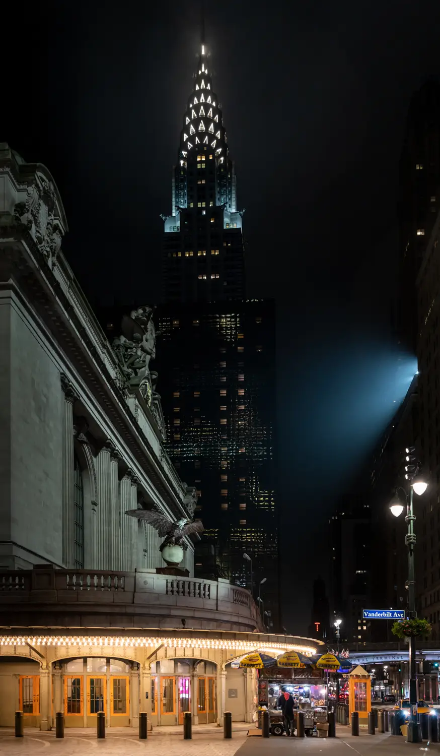 ilka mueller Night Streets New York Chrysler